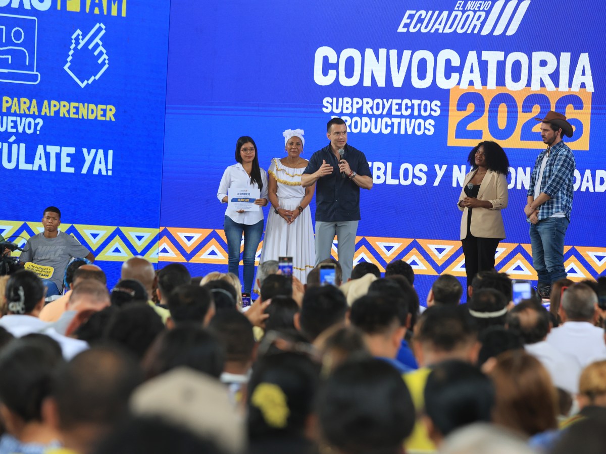 1,3 MILLONES DE DÓLARES PARA PROYECTOS PRODUCTIVOS Y 10.000 BECAS PARA FORTALECER A PUEBLOS Y NACIONALIDADES