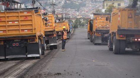 71 PROYECTOS VIALES EN QUITO SE SUSPENDEN POR FALTA DE ASFALTO DE PETROECUADOR