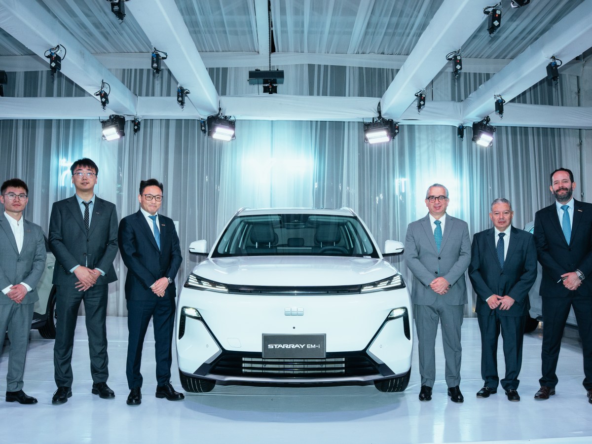 GEELY PISA FUERTE EN ECUADOR Y SACUDE EL TABLERO AUTOMOTRIZ CON SU APUESTA TECNOLÓGICA