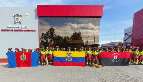 BOMBEROS DE QUITO SE SUMAN A LAS LABORES DE RESCATE EN VENEZUELA