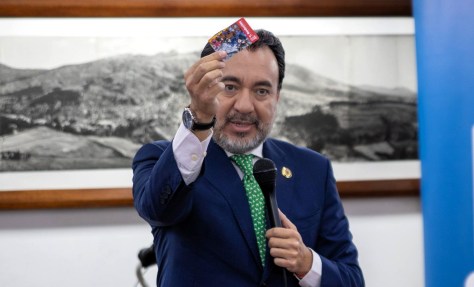 EL TRANSPORTE PASÓ DEL PAPEL A LA REALIDAD DICE EL ALCALDE DE QUITO