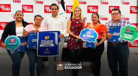 GOBIERNO NACIONAL FORTALECE EL PATRIMONIO DE LAS FAMILIAS DE LOS RÍOS CON LA ENTREGA DE 97 TÍTULOS DE PROPIEDAD