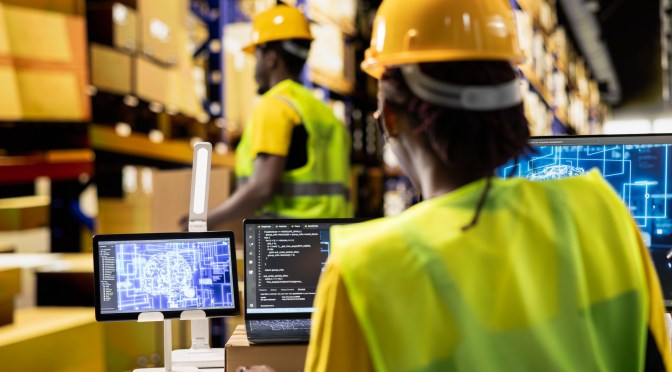 TECNOLOGÍA, DATOS Y TALENTO: LAS CLAVES DE LA LOGÍSTICA 4.0 QUE IMPULSA LA COMPETITIVIDAD EMPRESARIAL EN ECUADOR