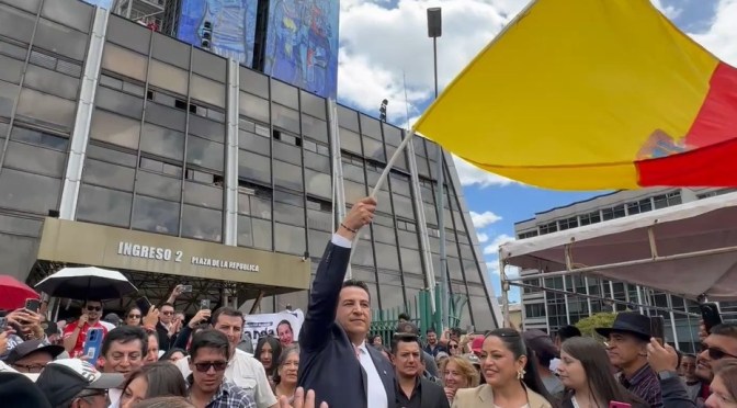ALEXANDRO TONELLO RENUNCIÓ A LA VICEPREFECTURA DE PICHINCHA