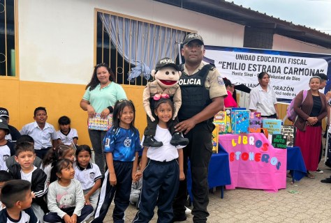 FERIA DE SEGURIDAD CIUDADANA EN NUEVA PROSPERINA