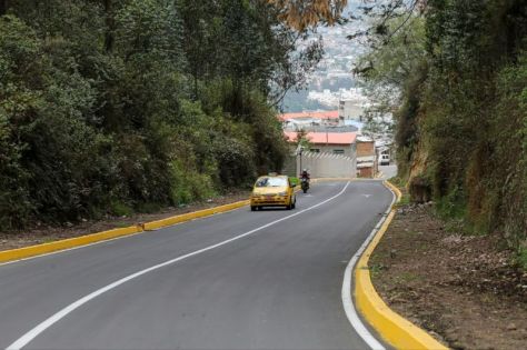 MUNICIPIO RENUEVA CALLES EN CONOCOTO: MENOS LODO, CAMINATAS MÁS SEGURAS Y TRANSPORTE PÚBLICO MÁS CERCA